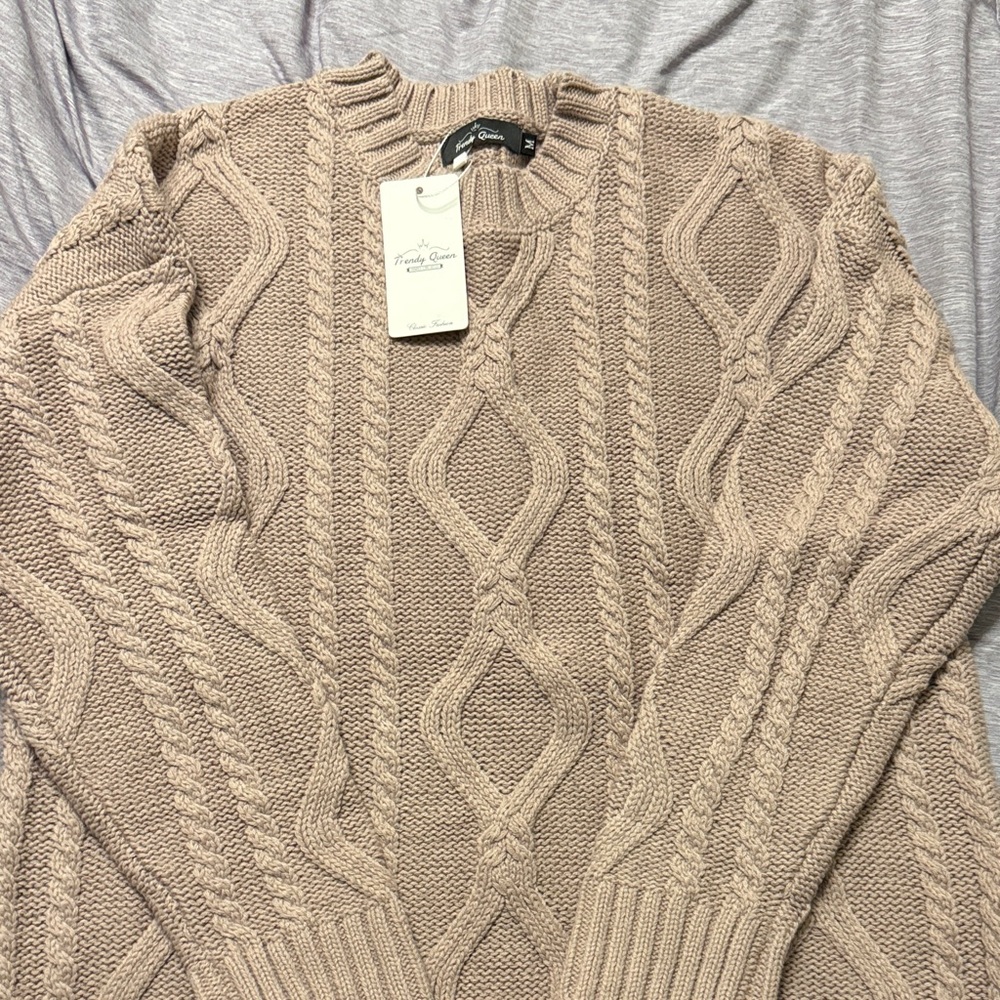 Women’s Trendy Queen Cable Knit Sweater